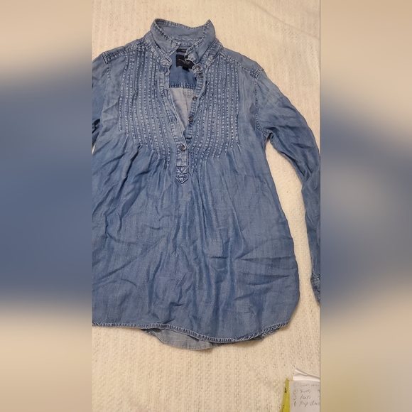 American Eagle long sleeve blue jean medium - Picture 2 of 2